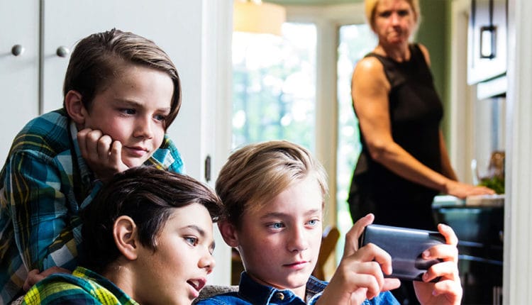 تطبيقات خطيرة على الاطفال احذفها أو راقبها