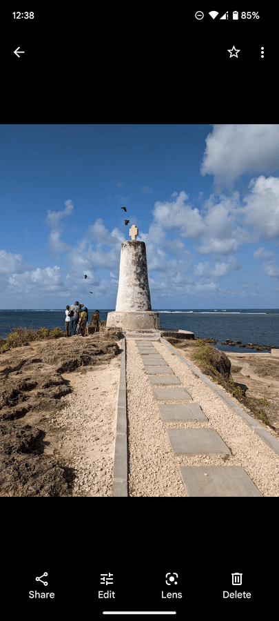 حذف عنصر من صورة Google Magic Eraser