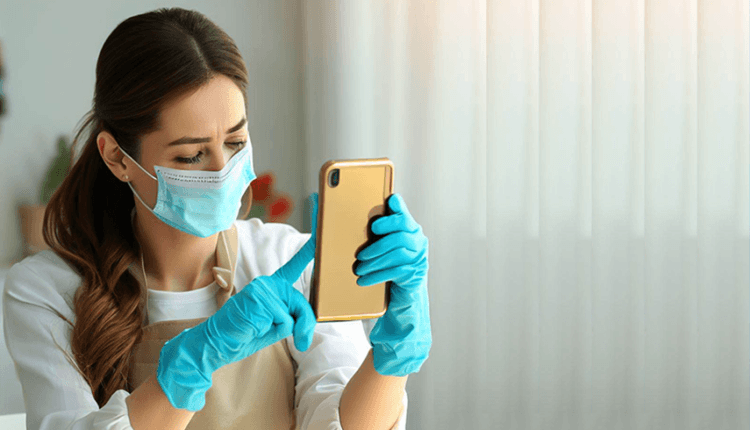 كيفية تعقيم الهاتف وتنظيفه من الجراثيم