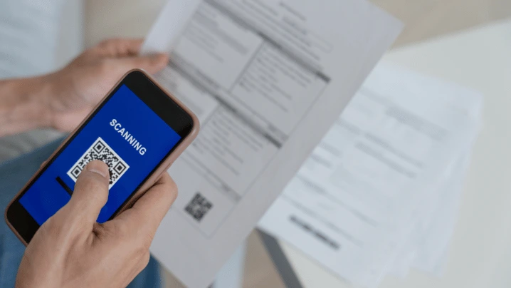 استخدام رمز QR في المعاملات المكتوبة