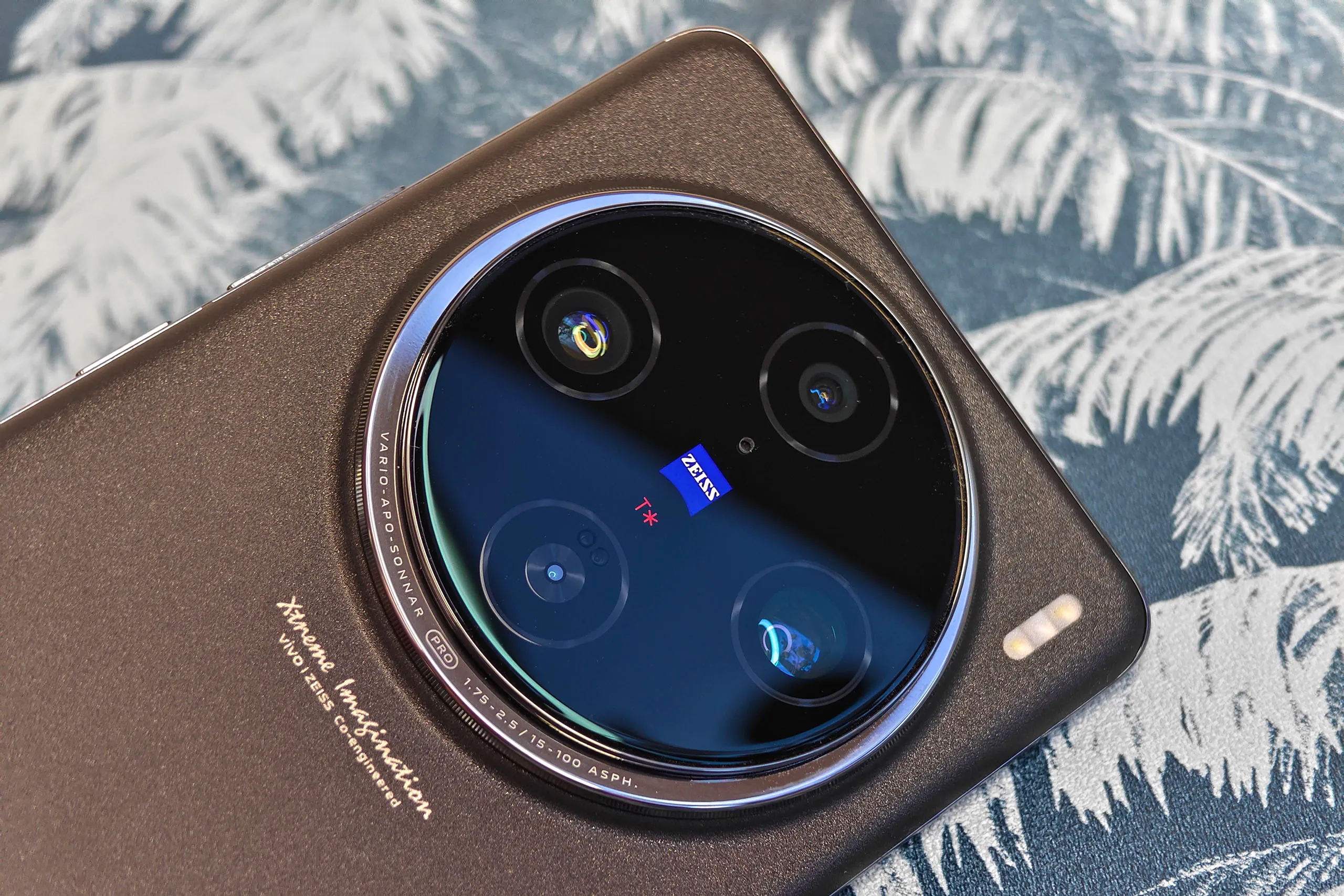 Vivo X100 Pro أفضل هواتف الكاميرا من فيفو