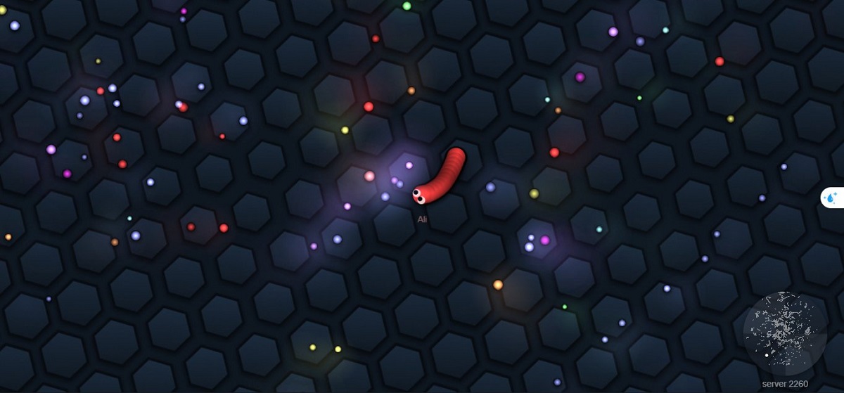 لعبة slither.io